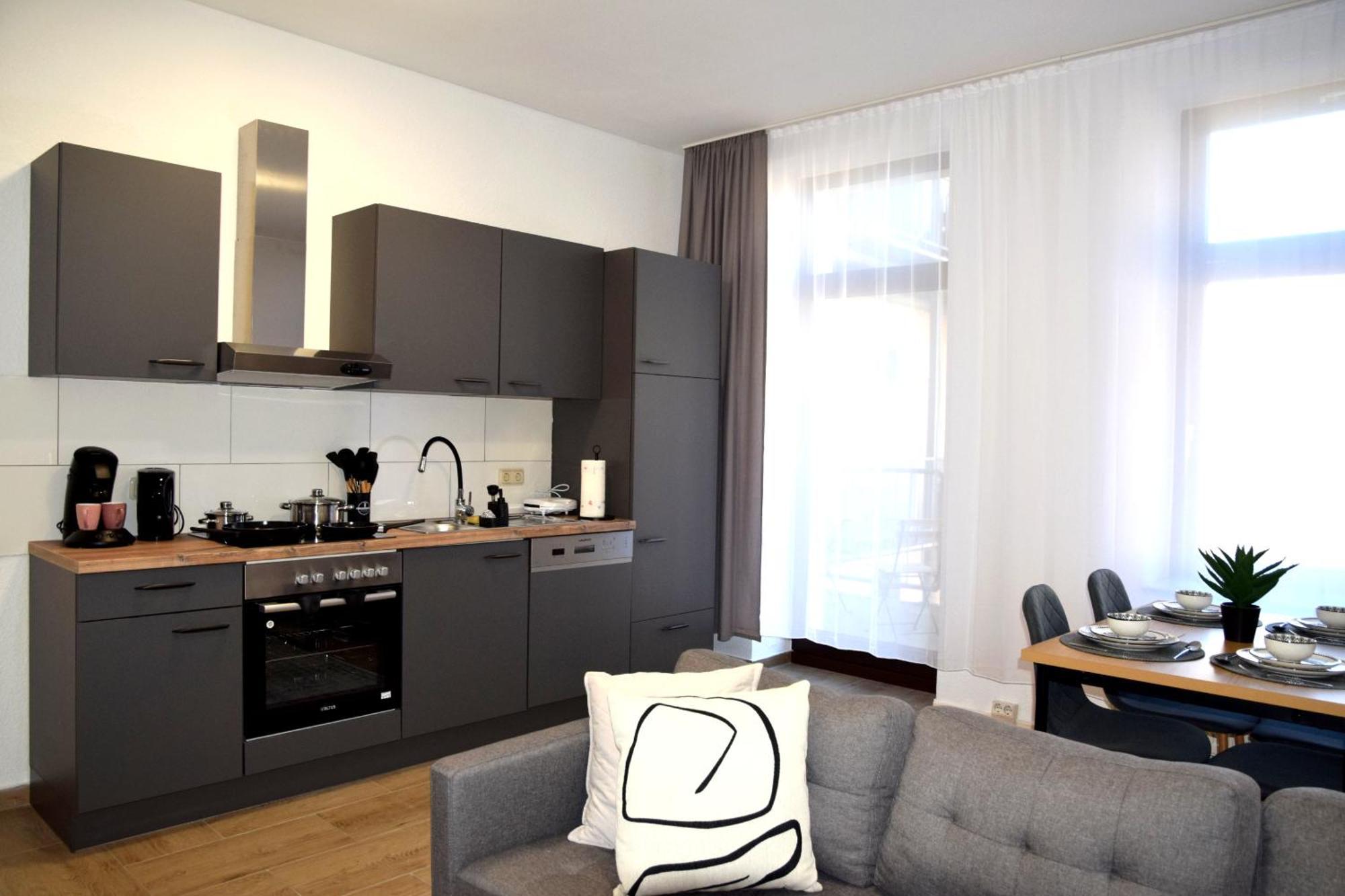 Asya Zentral, Balkon, Netflix, Gratis Kaffee Und Tee *