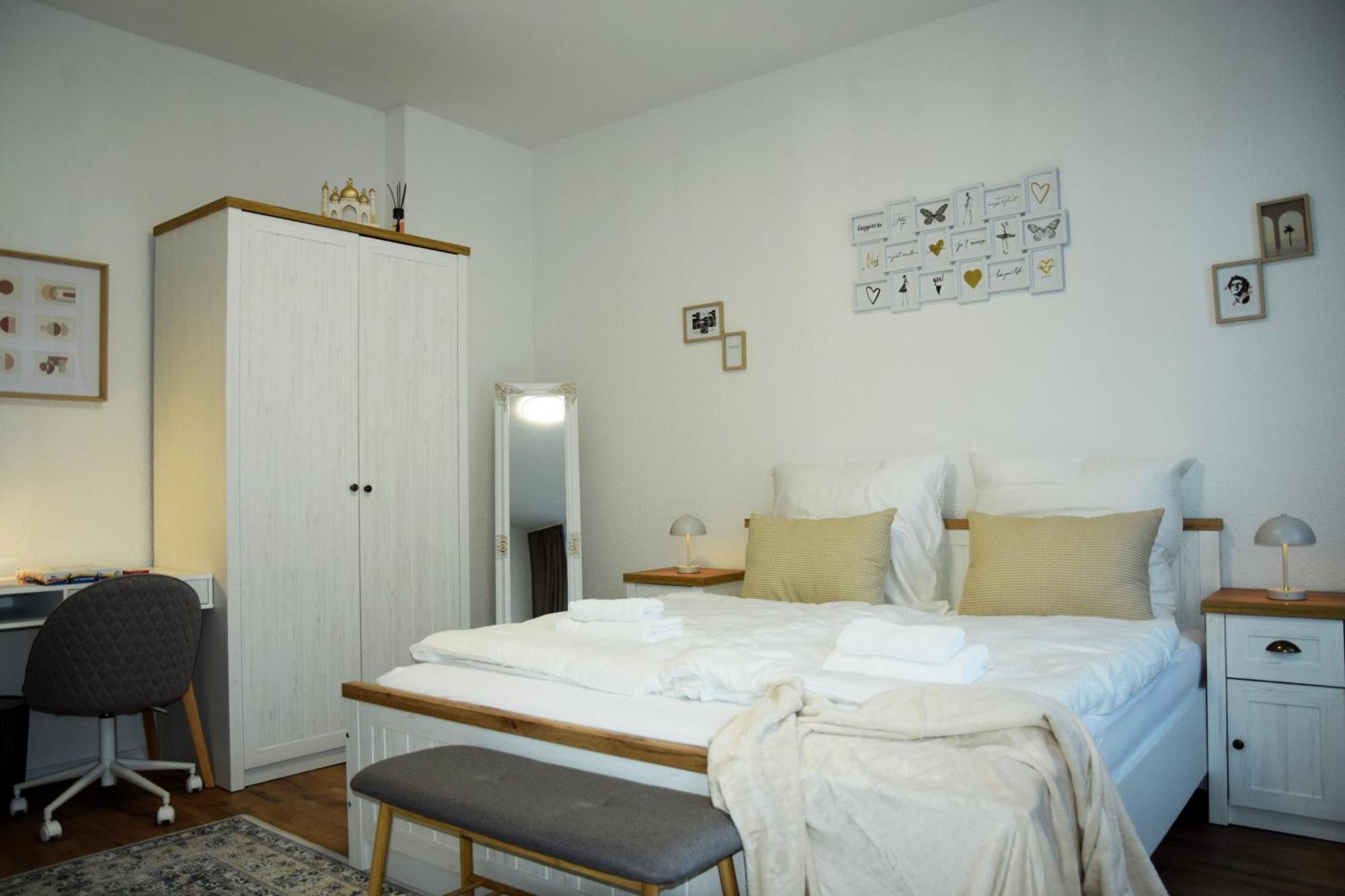 Asya Zentral, Balkon, Netflix, Gratis Kaffee Und Tee * Chemnitz